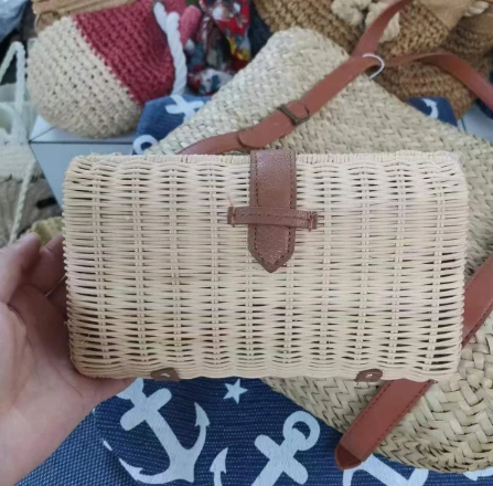 Geantă mică de seară din rattan țesute manual