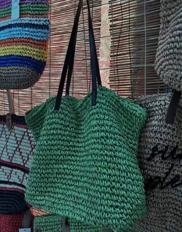 Geantă de paie de vară din hârtie verde țesută manual
