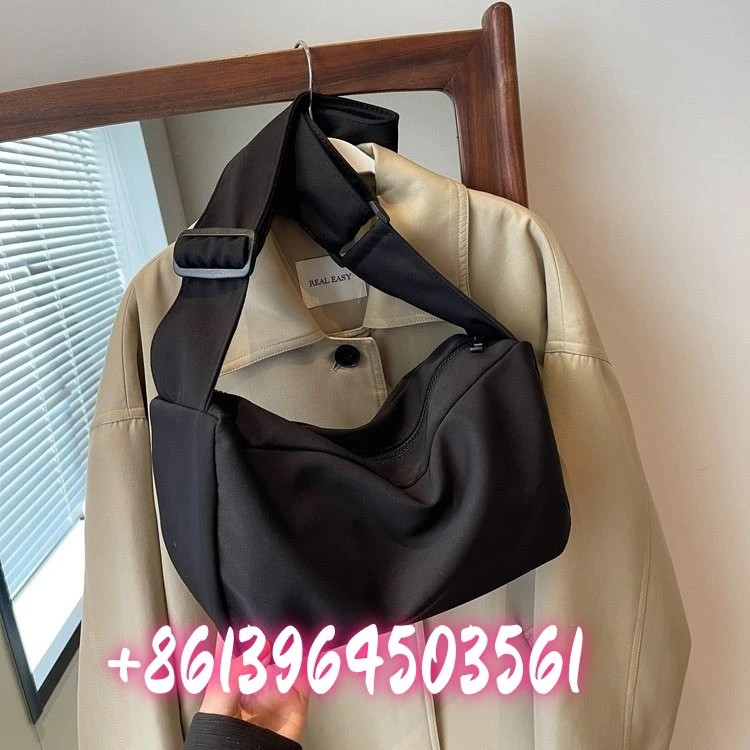 Geantă de umăr din nylon