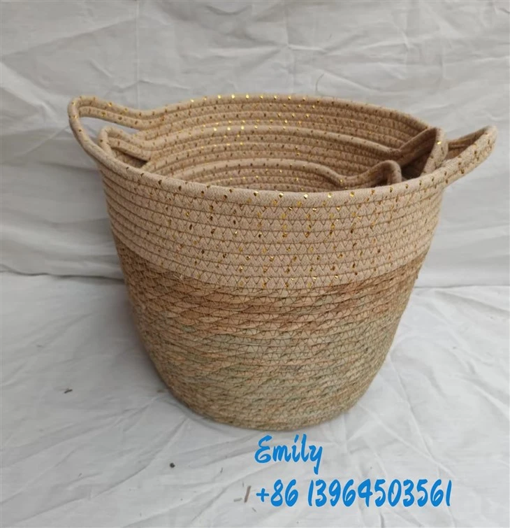 Coșuri mici de depozitare naturală