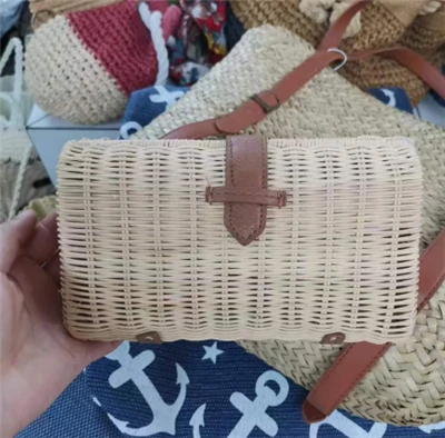 Geantă mică de seară din rattan țesute manual