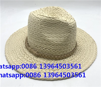 Hârtie naturală împletită de hârtie albă a pălăriei fedora