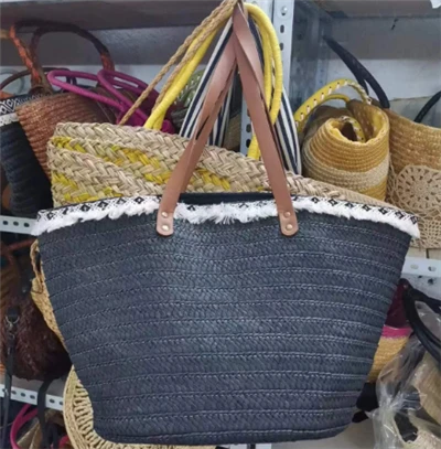 Pungă de plajă țesută cu hârtie neagră cu dantelă