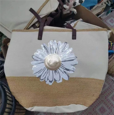 Geantă mare de plajă cu broderie de paiete